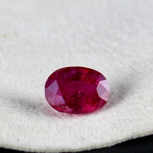 Gtl zertifizierter natürlicher unbewärmter alter burmesischer RUBY Ovalschliff 3.31 Karat Edelstein für Ring und Anhänger