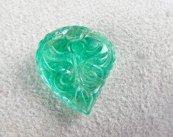 Exclusive Certified Natural COLOMBIAN EMERALD Carved 19.22 Carats GEMSTONE For Ring Pendant