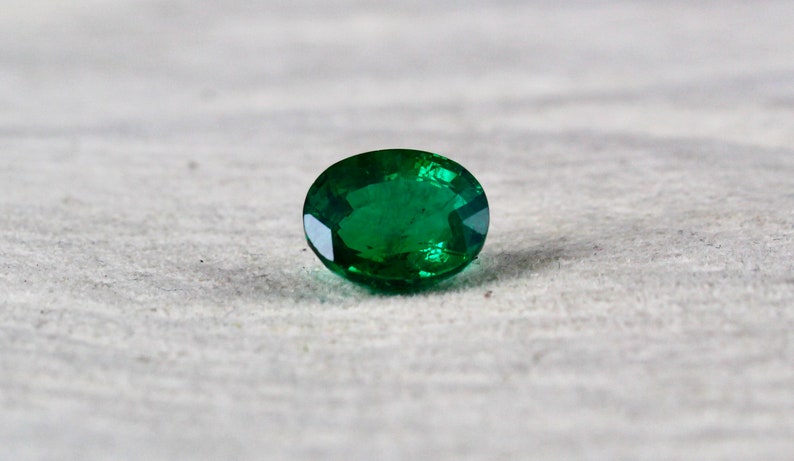 Top Natural Emerald Oval Cut 3.86 Carats 11X8mm Precious Gemstone Ring Pendant image 4