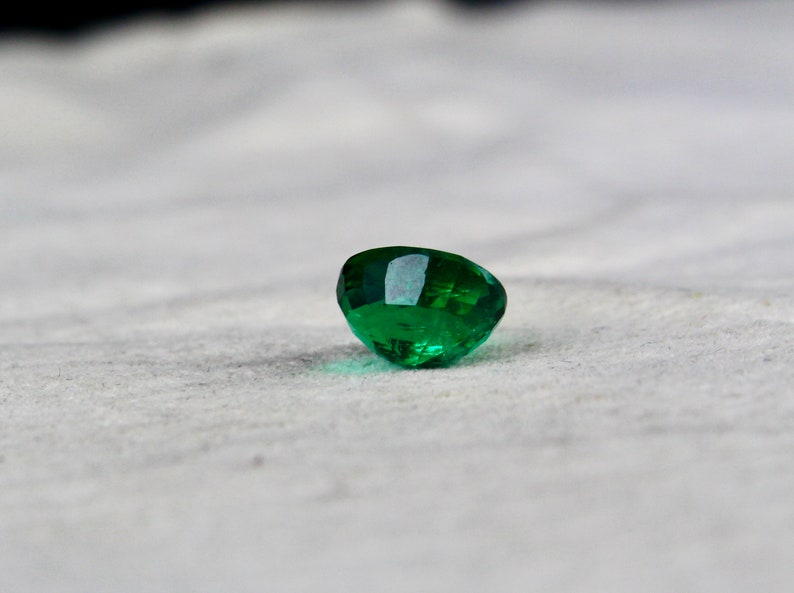 Top Natural Emerald Oval Cut 3.86 Carats 11X8mm Precious Gemstone Ring Pendant image 5