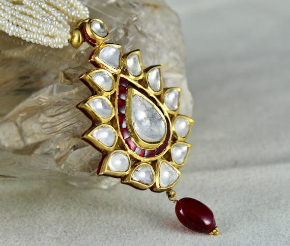 Buy Classic Flat Big DIAMOND 22K Yellow Gold JADAU PENDANT Spinel