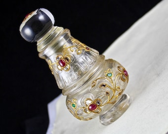 Antica bottiglia di profumo Jadau - Cristallo di rocca naturale con smeraldi, rubini e diamanti in oro 22 carati