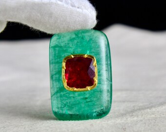 Certified Natural Emerald Cabochon 47.61 Ct Gemstone Studded Red Spinel 18k Gold