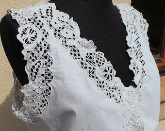 Antique Amazing hand embroidered white Hungarian vest and blouse, Vintage lace vest, Women's   One Size Lacey Vest Top