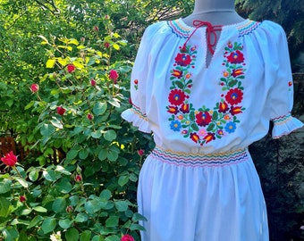 Hungarian hand embroidered and hand smocked dress  S size . Hungarian hand embroidery folk embroidered cotton dress