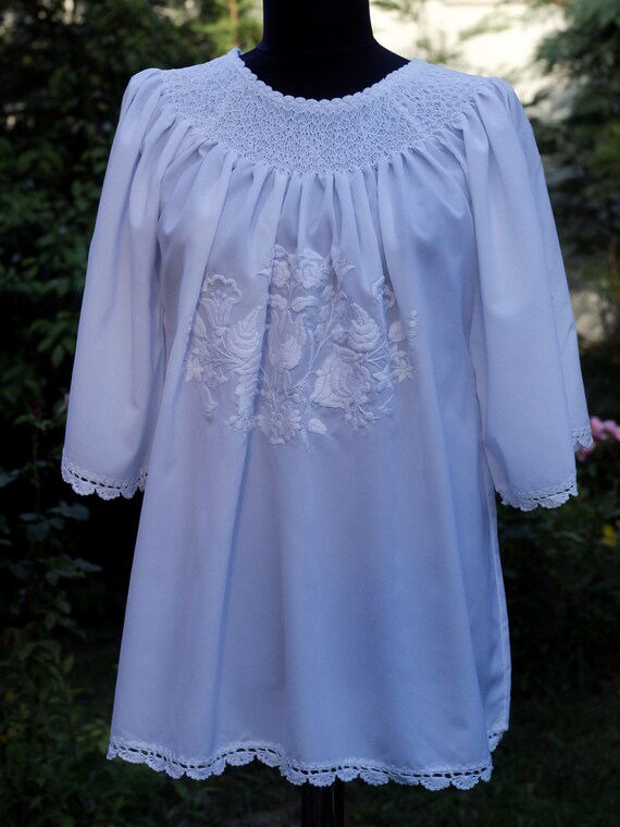 Vinatge Hungarian White Blouse hand Embroidered We