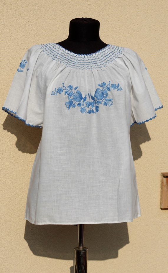 Vintage Hungarian White Blue Blouse Floral handemb