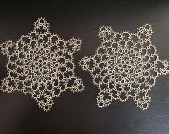 Antique Tatted set 2 pezzi, 1930' Centrino Chiacchierino più sottile Filo Scuro Ecru, Ricamo Chiacchierino, Chiacchierino fatto a mano Antico