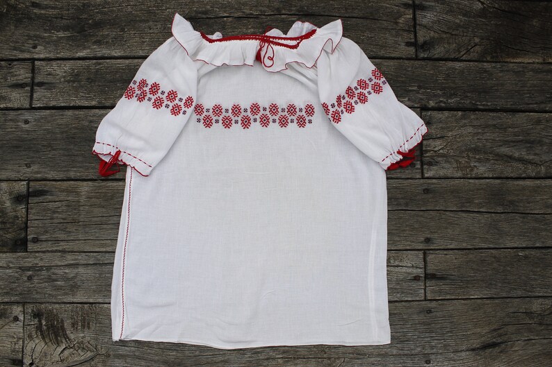 Vintage Hungarian White and red Blouse handembroidered, Peasant blouse, richly cross stich peasant blouse, embroidered blouse, Hungarian image 2