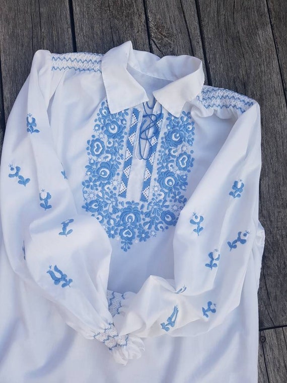 Vintage Hungarian White and blue Blouse Floral han