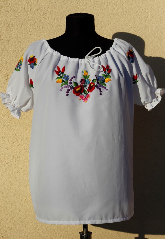 Hungarian XL size Kalocsa blouses handmade Wearabl