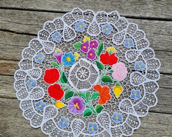 Traditional Kalocsa runner, Doily, Hungarian Hand Embroidered, Kalocsa Embroidery, Hungarian Hand Embroidered doily, round tablecenter