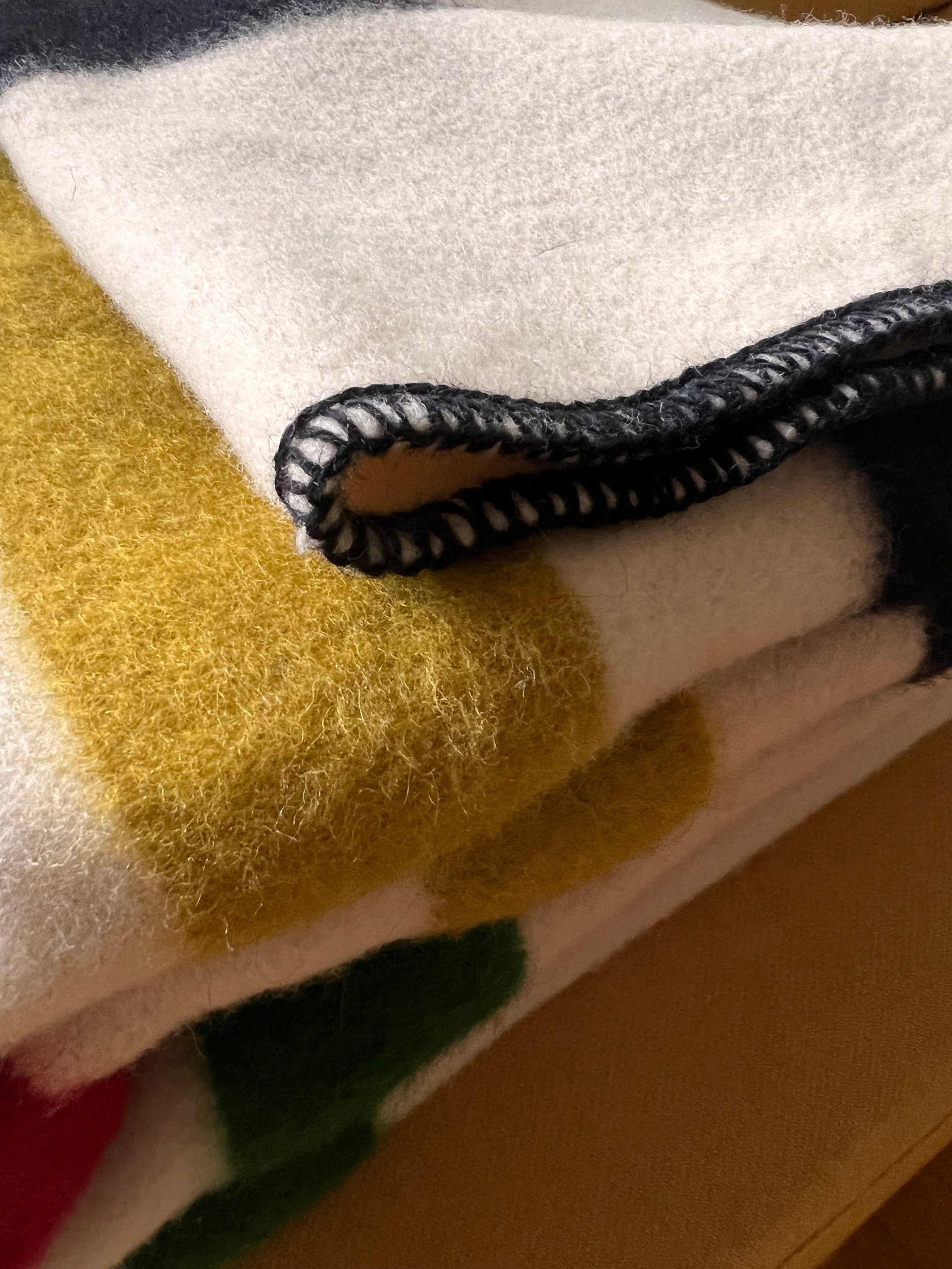 Hbc throw online blanket