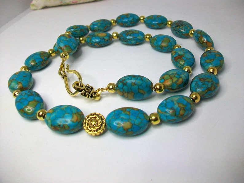 handmade 53 cm Turquoise and brass necklace