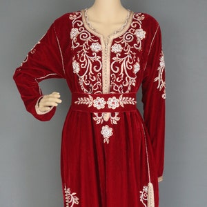 dark red velvet takshita 02