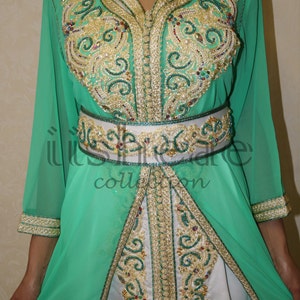 Mint green and white 3 piece Takshita