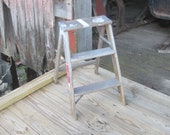 vintage wood ladder,small step ladder,display ladder,photography prop,plant stand,folding ladder,primitive ladder,garden decor,display shelf