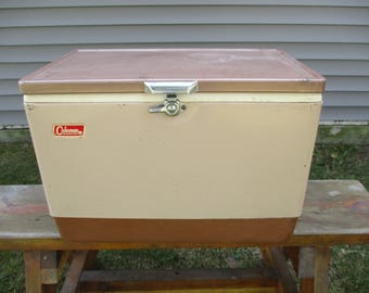 Vintage 1973 Coleman Cooler Green & White 27.5