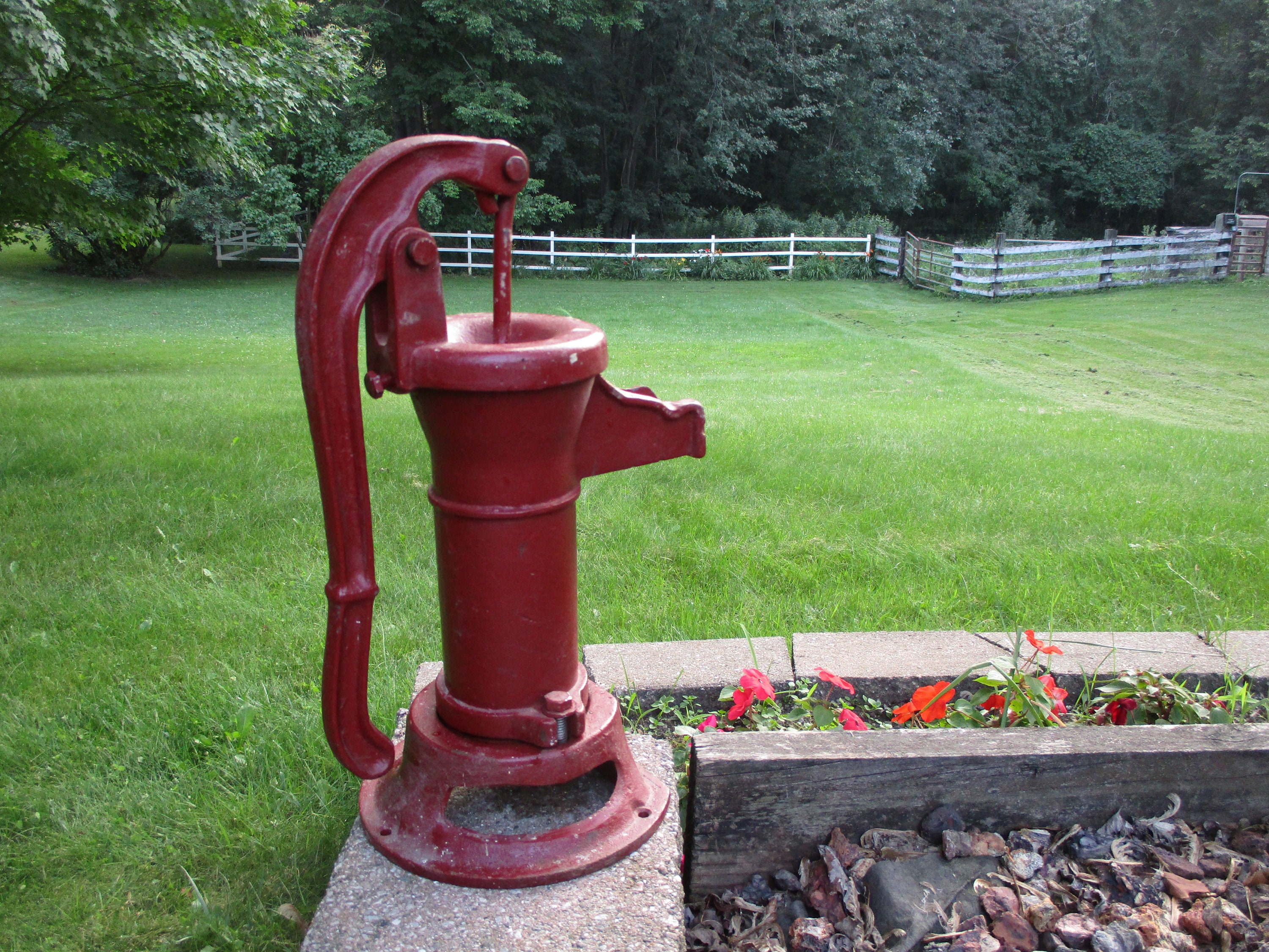 Antique Water Pump for sale Only 2 left at 65