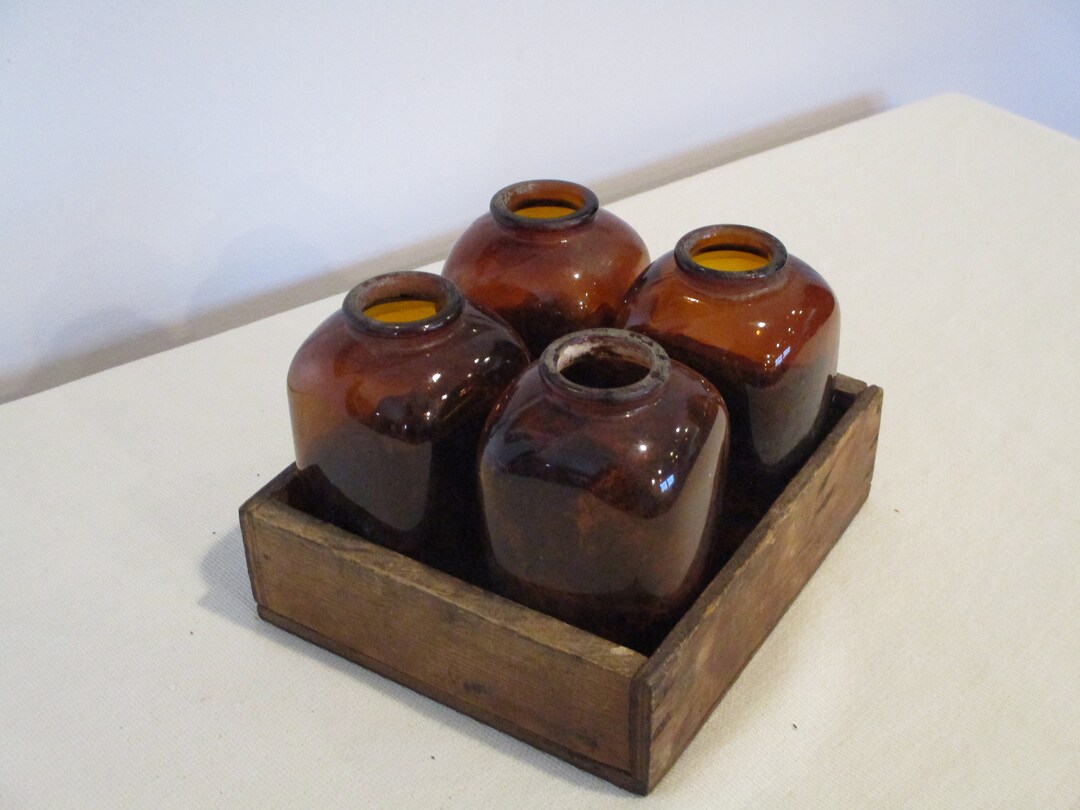 4 Brown Snuff Jars in Crate,4 Amber Snuff Jars,square Brown Bottle