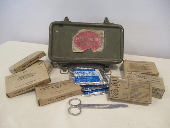 U S Army First Aid Kit With Contents,6545-922-1200 First Aid Kit