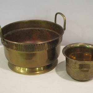 set of 2 shiny brass planters,large brass planter with handles,brass plated planter,farmhouse decor,decorative brass planter