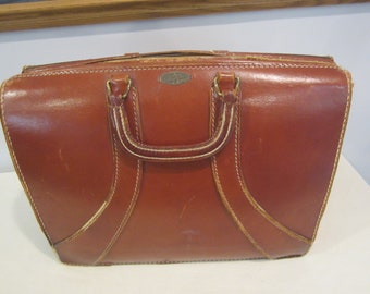 vintage leather briefcase,Tommy Traveler leather satchel,zipper briefcase,brown  briefcase,travel bag,photo prop,leather bag,stage prop,