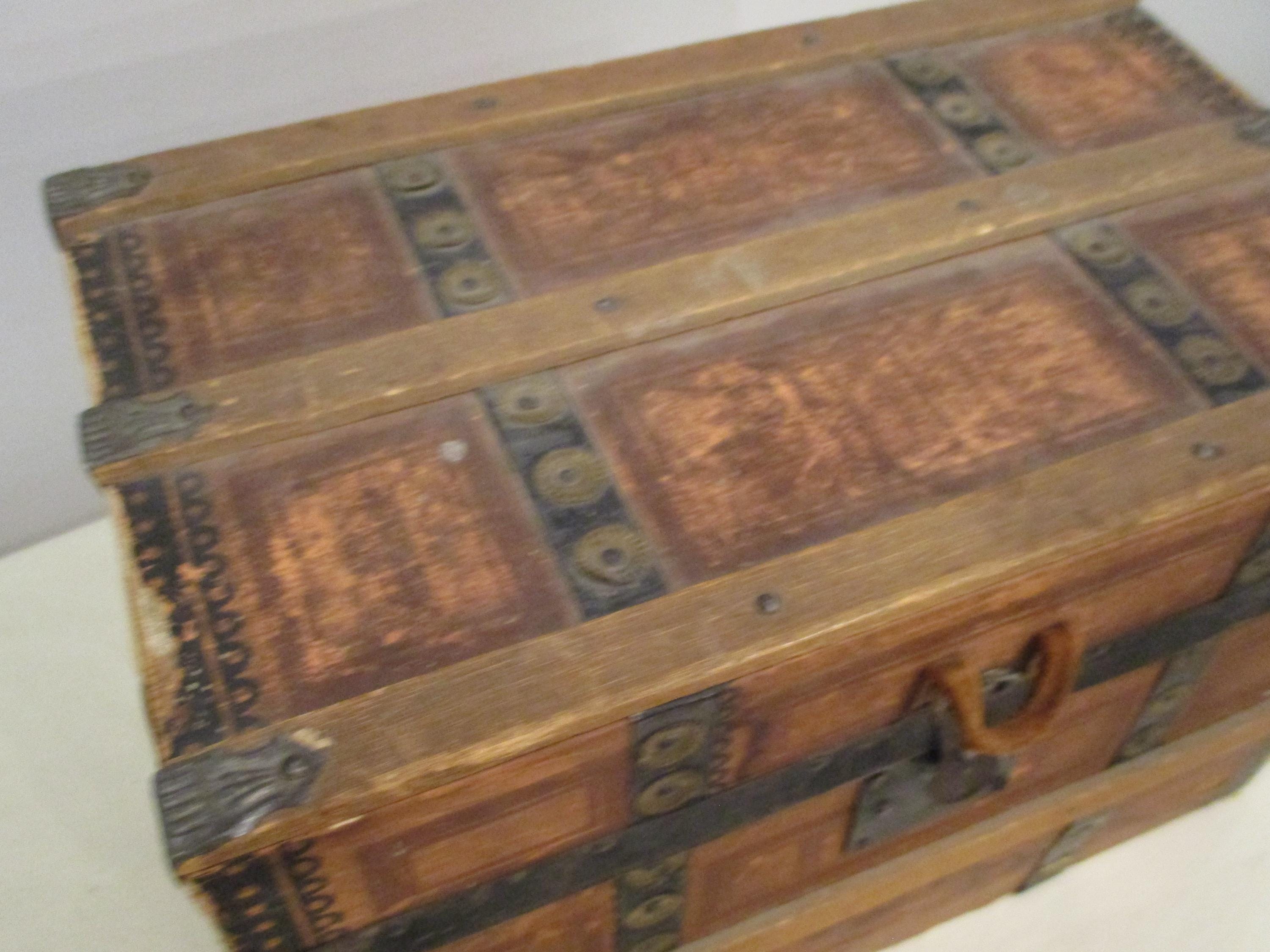 Antique Salesman Sample Trunk,salesman Sample Traveling Trunk 