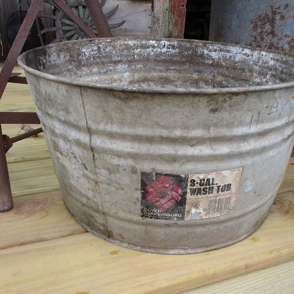 large galvanized round tub,vintage galvanized wash tub,outdoor planter,garden decor,rib bottom galvanized tub,rustic decor,large zinc tub