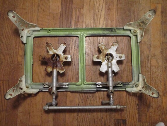 Antique 2 Burner Cast Iron Stoveharris Cast Iron Stoverustic - Etsy Norway