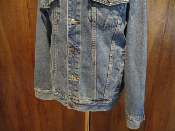 mens size small jean jacket, Corny Cornflakes Jea… - image 5