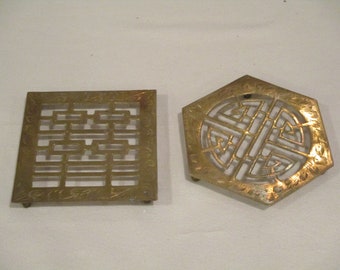 2 brass plated trivets,etched brass trivets,brass plant holders,metal art,decorative brass trivets,India brass trivets,India etched brass