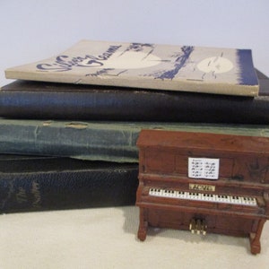 4 vintage hymnals,Hymns,The Psalter,New Christian Hymnal,Christian Service Songs,Silver Gleams,music room decor,religious songs,church music