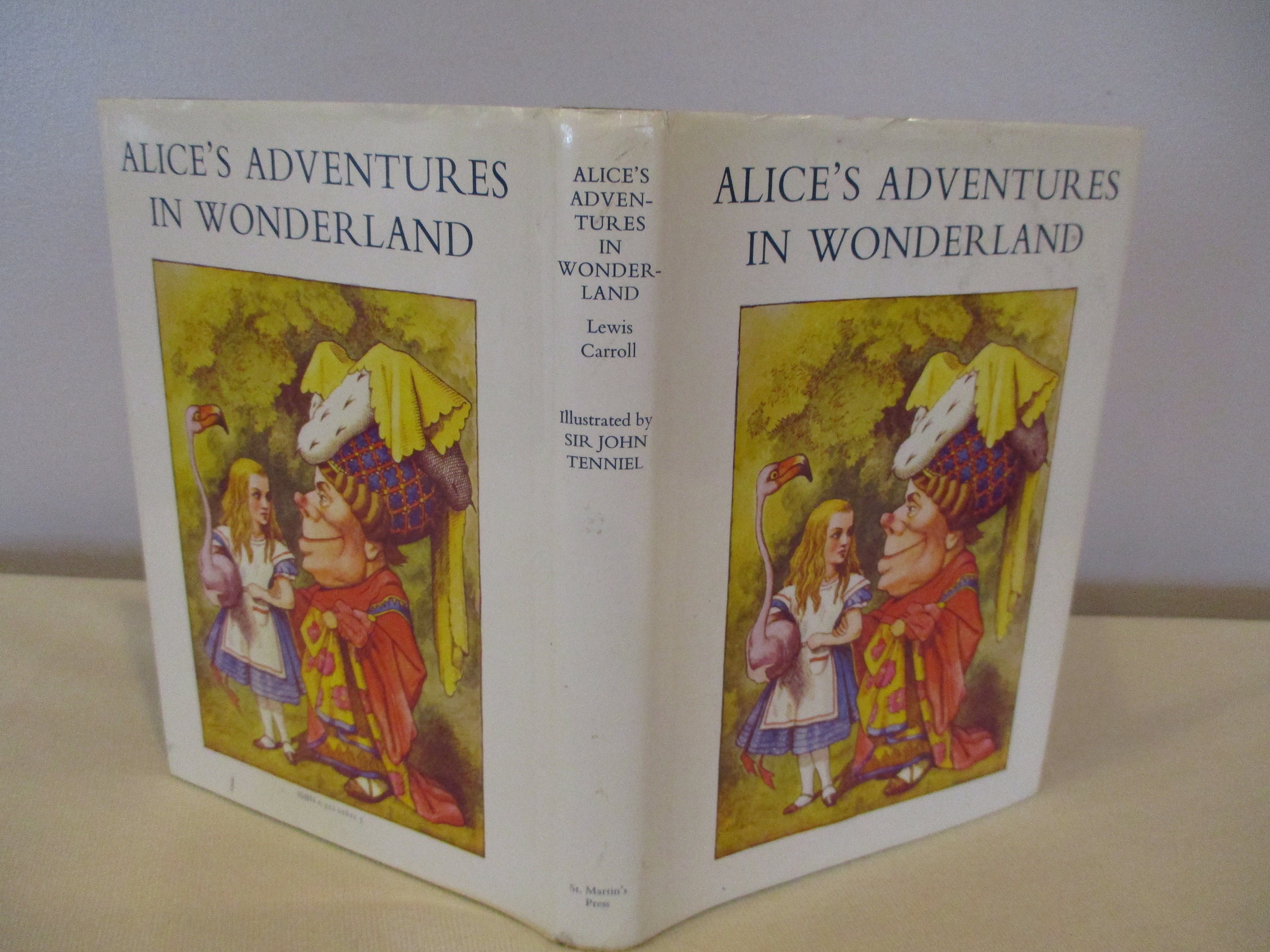 【中古】 ALICE’S　Adventures　in　Wonderla 1954] Vintage - Alice's Adventures in Wonderland - Junior