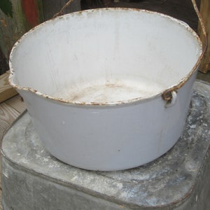 Vollwrath Ware Dutch Oven,enamel over cast iron cauldron,garden planter,cast iron bean pot,gray porcelain pot,#16 cast iron dutch oven