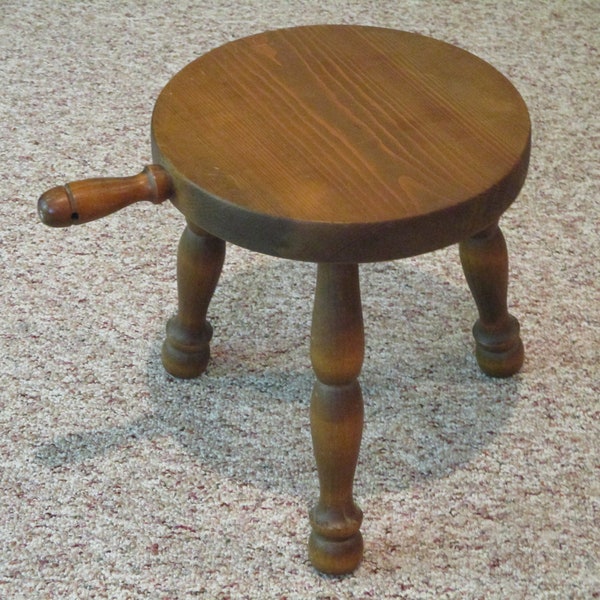 wood milking stool,3-legged milk stool,small stool,farmhouse decor,short wood stool,photo prop,round wood stool,wood plant stand,