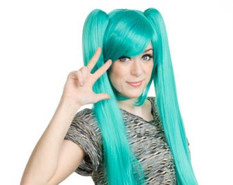 Versatile 40'' Long Wavy Removable Pig Tails + 11'' Bob Cut Base Wig Set - Miku