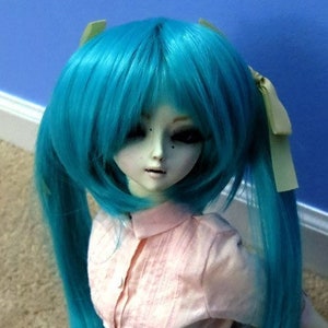 Creepy miku doll outlet