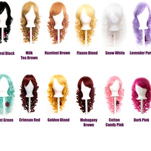 Pode incluir: Um conjunto de 12 perucas em v&aacute;rias cores, incluindo preto natural, castanho ch&aacute; com leite, castanho avel&atilde;, loiro linho, branco neve, roxo lavanda, verde menta, vermelho carmesim, loiro dourado, castanho mogno, rosa algod&atilde;o doce e rosa escuro. Cada peruca &eacute; estilizada com cabelo longo e encaracolado e &eacute; exibida em uma cabe&ccedil;a de manequim.