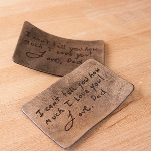 Inserto Portafoglio in Pelle Personalizzata - Scheda Portafoglio Personalizzata con iscrizione nella tua calligrafia in nero antico - Regalo del Terzo Anniversario