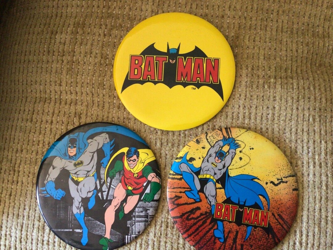 Batman Jumbo 1982 Pins 6 Vintage Buttons Oversize 6 Large DC Comics ...