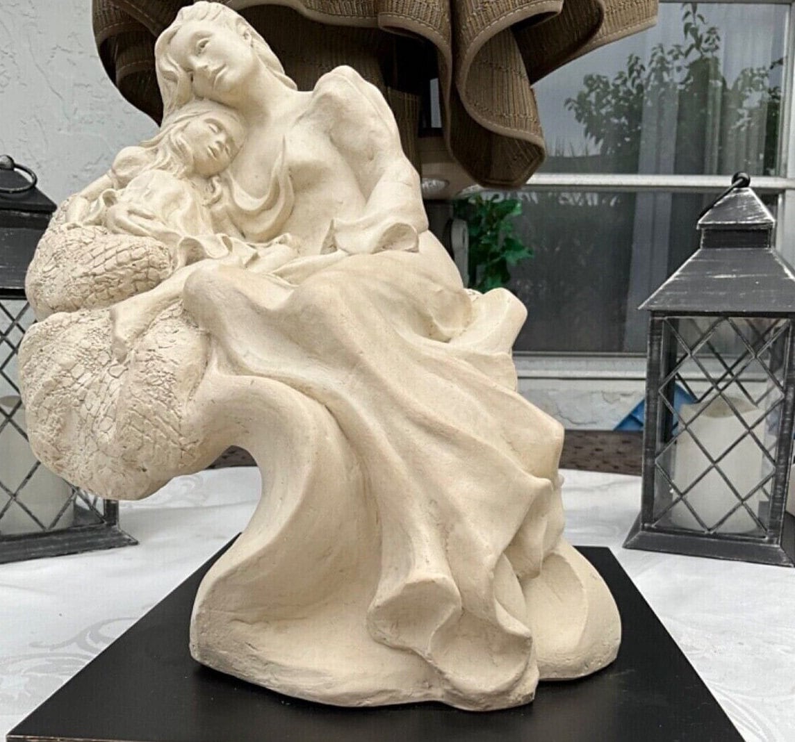 Austin Sculpture  ブロンズ像　Alice Heath Vintage Austin Sculpture By Alice Heath Memories Bronze Lady
