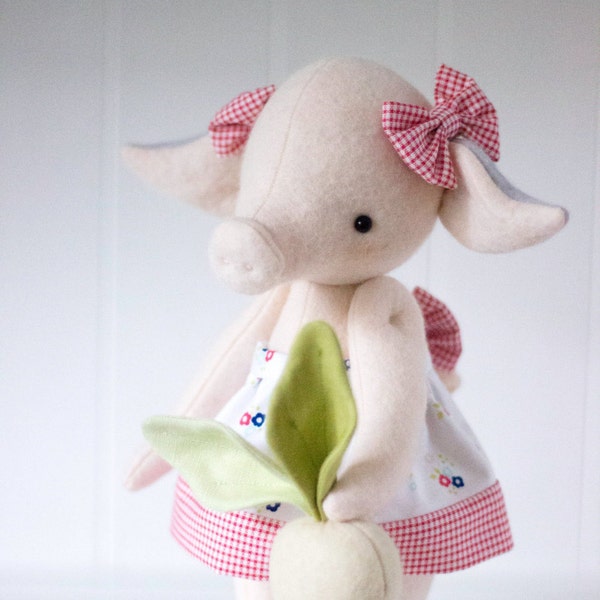 PDF Pattern - 'Peggy Turnip' - Felt Pig with Felt Turnip Softie - Instant Digital Download - Plush Children's Toy