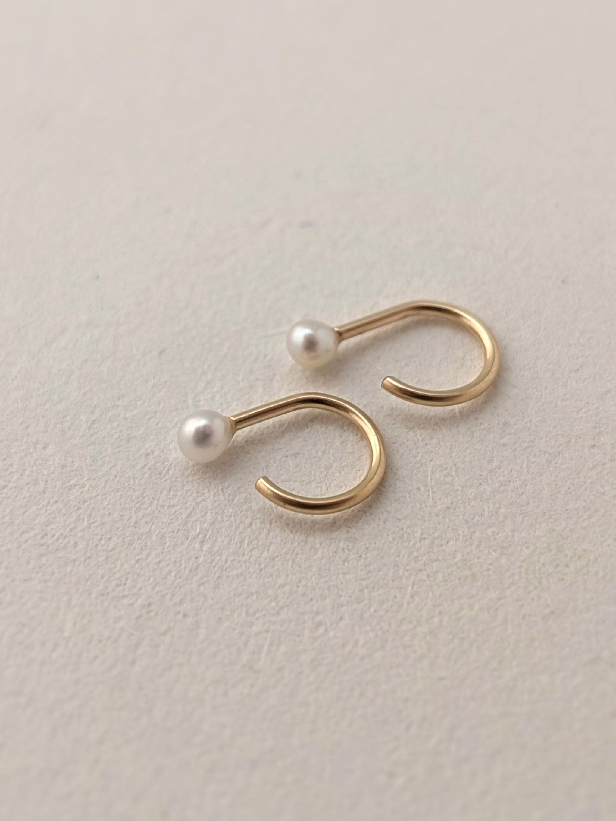 Oeau regret pierced earring / pear