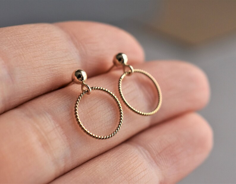 Modern gold earrings Gold loop earrings Minimalist gold filled earrings Hoop earrings Gold pendant ring earrings Gold earrings pease