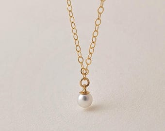 Pearl necklace, pendant pearl, white pearl, rose gold and pearl necklace, dainty pearl, necklace, rose gold necklace, minimalist pearl