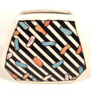 Dorothy Hafner handmade vase, confetti, Memphis style, Postmodern Design, Vintage 1980s, signed & dated, very rare, porcelain collectible