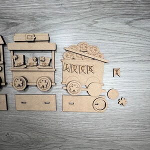 St. Patrick's Train DIY Kit, Lucky Train, Leprechaun Train, St. Patrick's Craft, Leprechaun Train Kit, St. Patrick Display Kit, Train Kit image 4