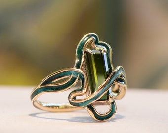 Art Nouveau-inspired ring with Green Tourmaline, Art Nouveau-Style Statement Ring, Colorful Unique Ring, Green Tourmaline Ring, Cold Enamel