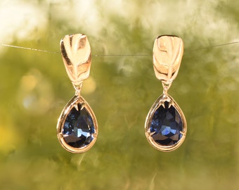 Antique Style Gold Earrings with Sapphire, Victorian Teardrop Pear-Shaped Dangle Earring, Vintage Design Classic Jewelry, Ring Earrings Set
